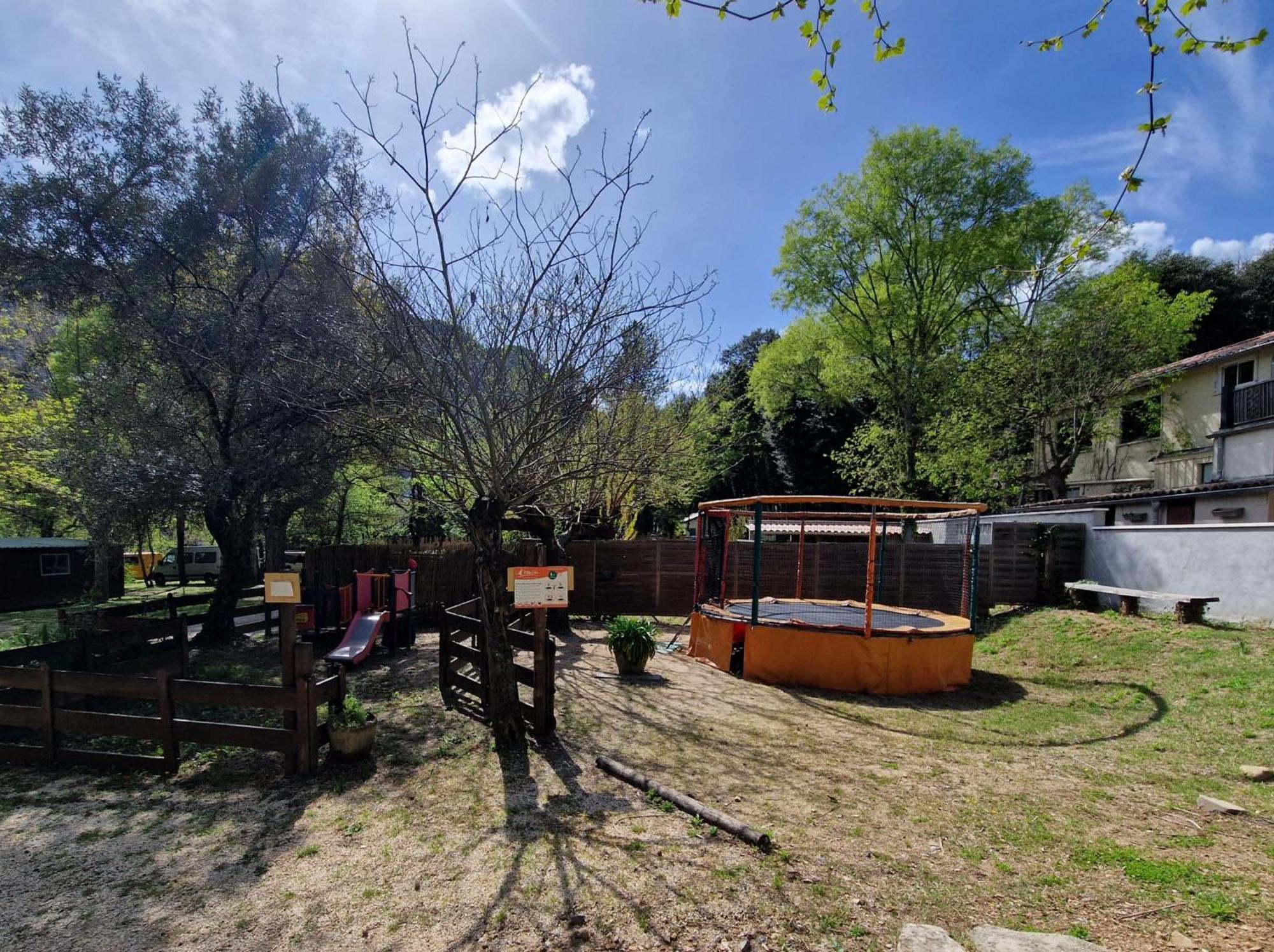 Camp Des Gorges - Camping Nature Vallon-Pont-d'Arc Ngoại thất bức ảnh